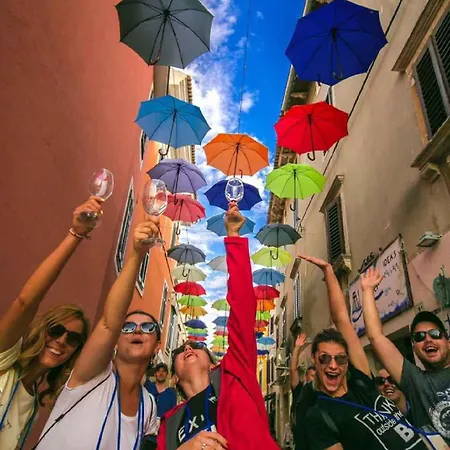 Apartment Rogoznica 3 Apartment *