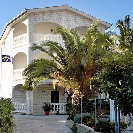 Apartment Rogoznica 3