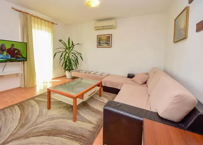 3 Rogoznica (Sibenik-Knin)