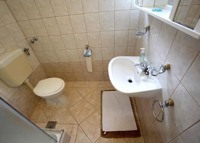 3 * Rogoznica (Sibenik-Knin)