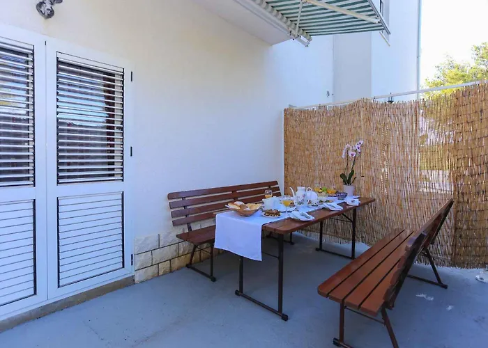 3 Rogoznica (Sibenik-Knin)